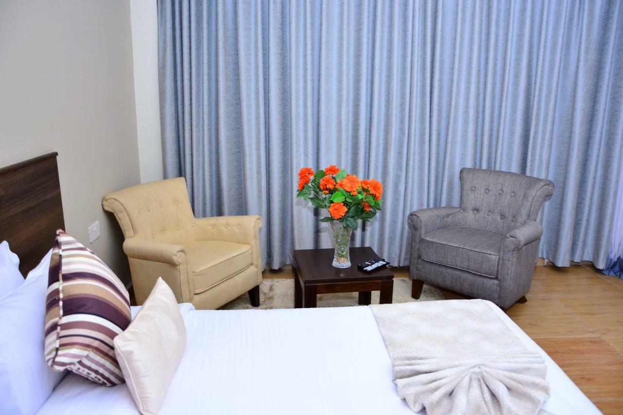 Razana Hotel Nairobi Esterno foto